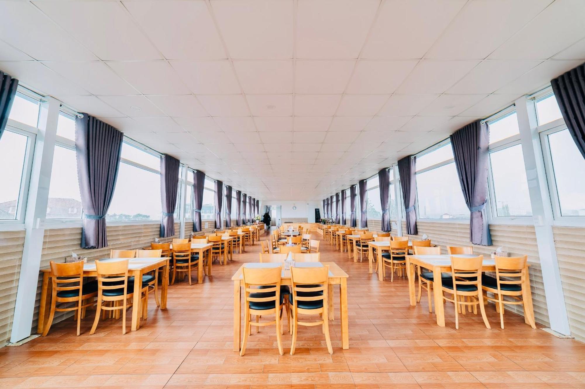 Anh Duc Hotel Da Lat City Екстер'єр фото