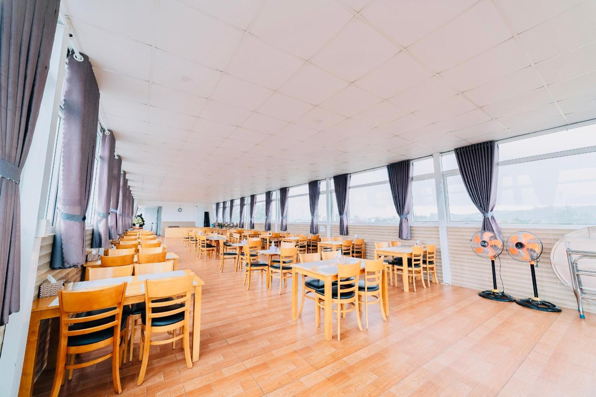 Anh Duc Hotel Da Lat City Екстер'єр фото