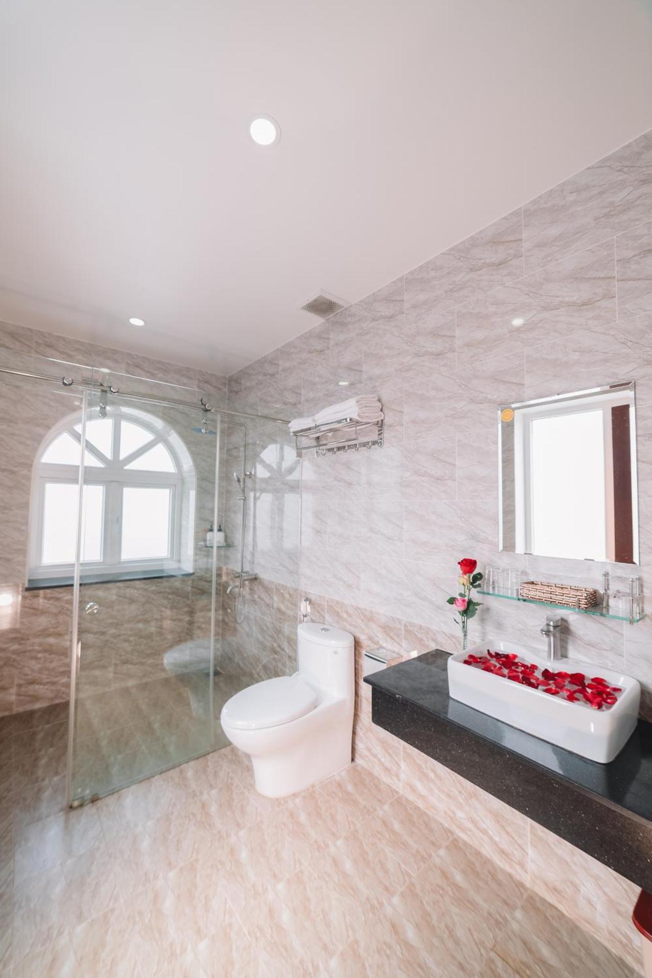 Anh Duc Hotel Da Lat City Екстер'єр фото