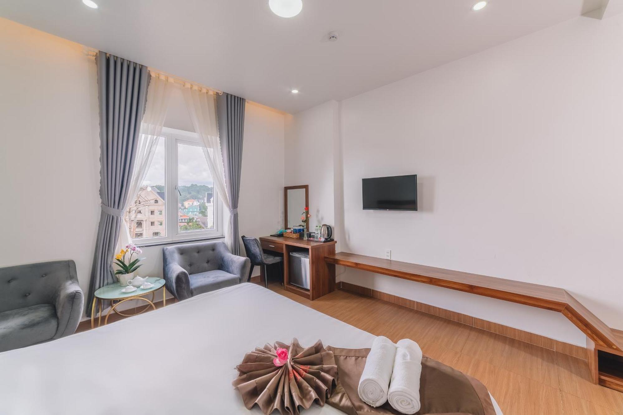 Anh Duc Hotel Da Lat City Екстер'єр фото