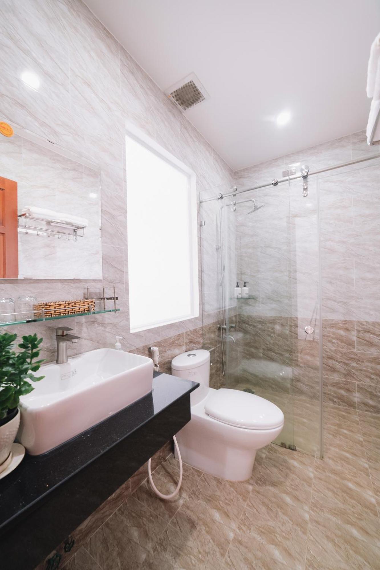 Anh Duc Hotel Da Lat City Екстер'єр фото