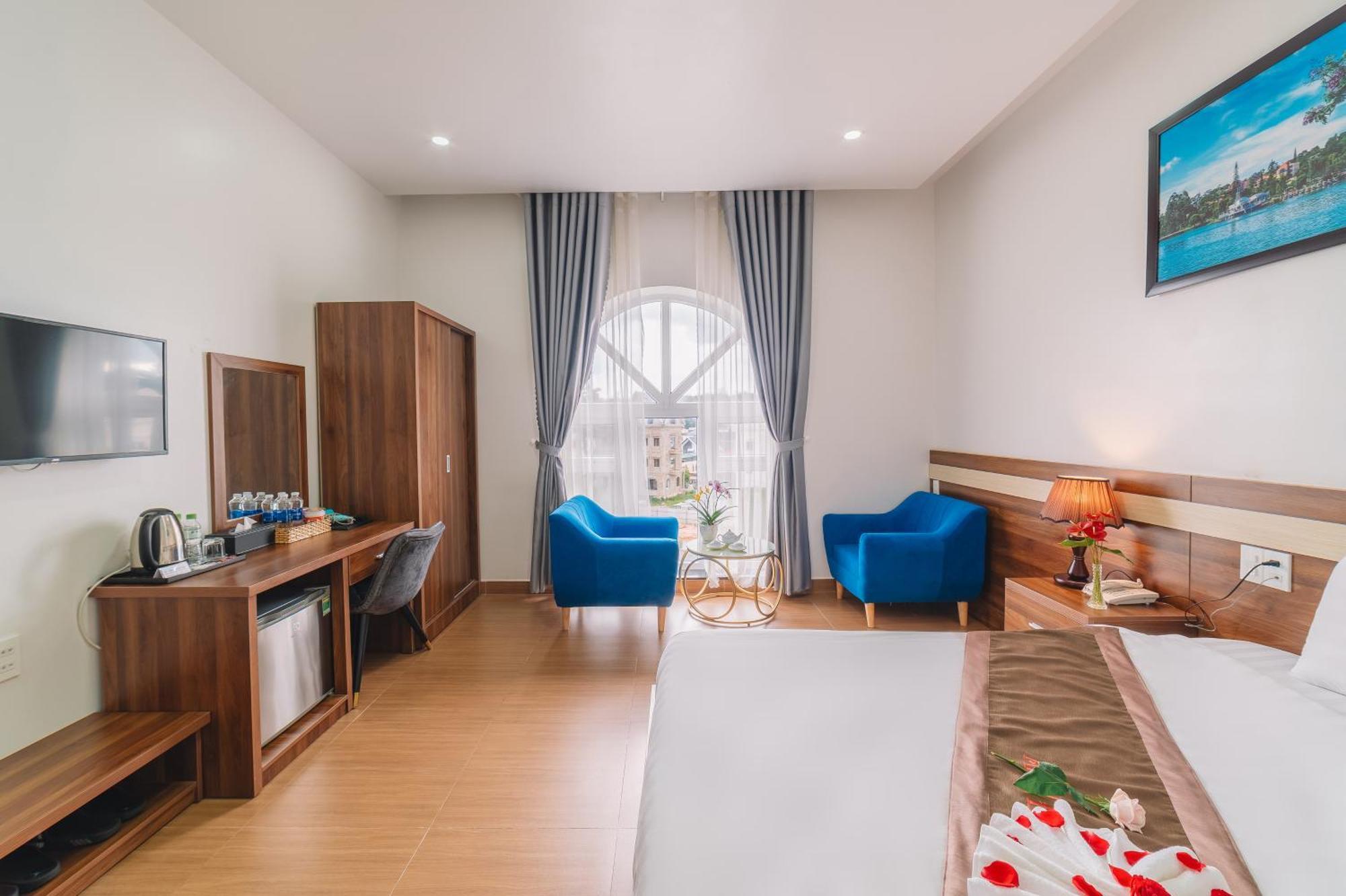 Anh Duc Hotel Da Lat City Екстер'єр фото