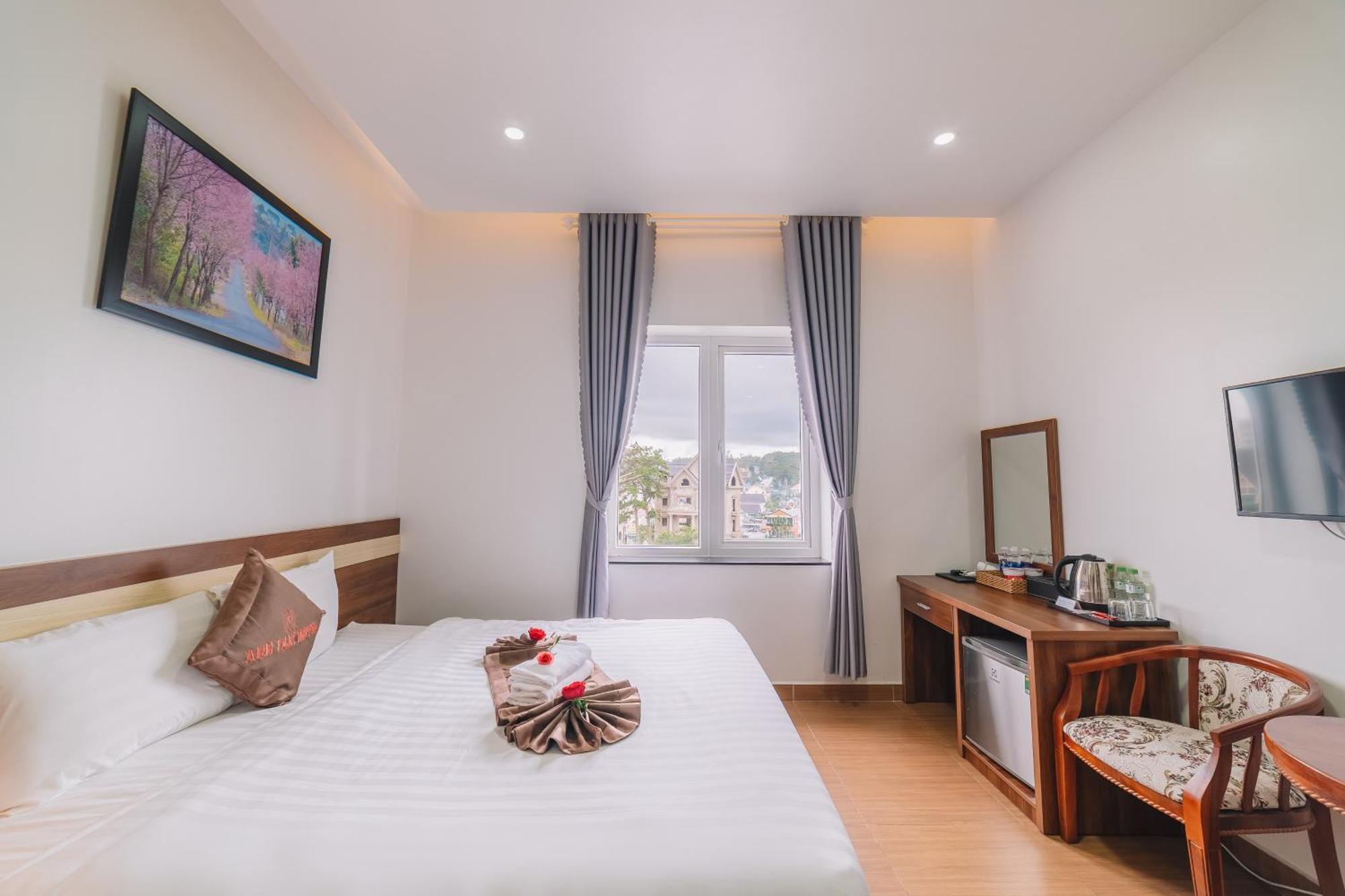 Anh Duc Hotel Da Lat City Екстер'єр фото