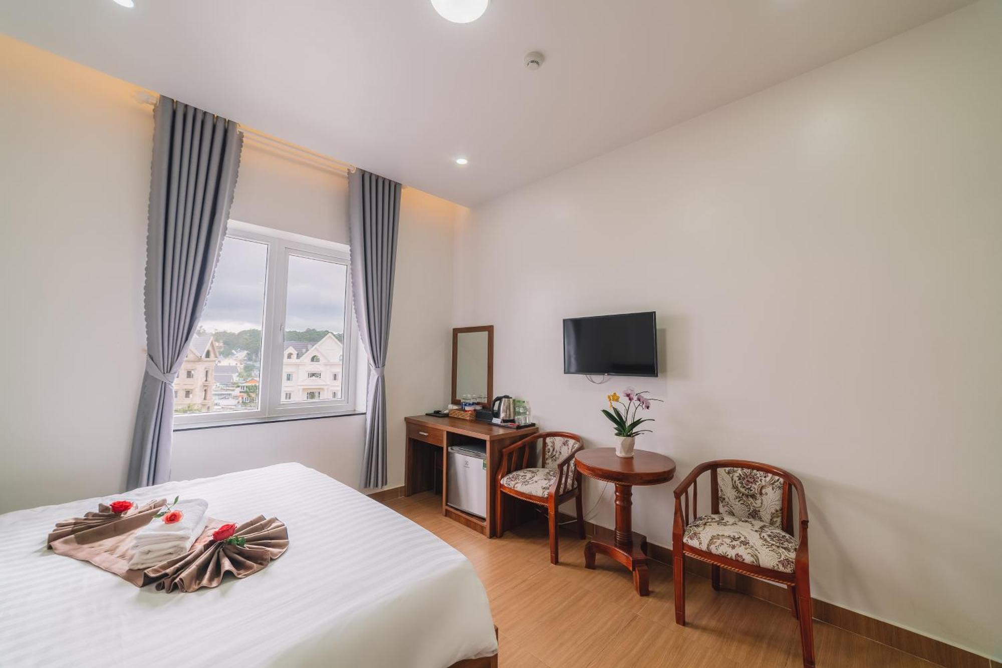Anh Duc Hotel Da Lat City Екстер'єр фото