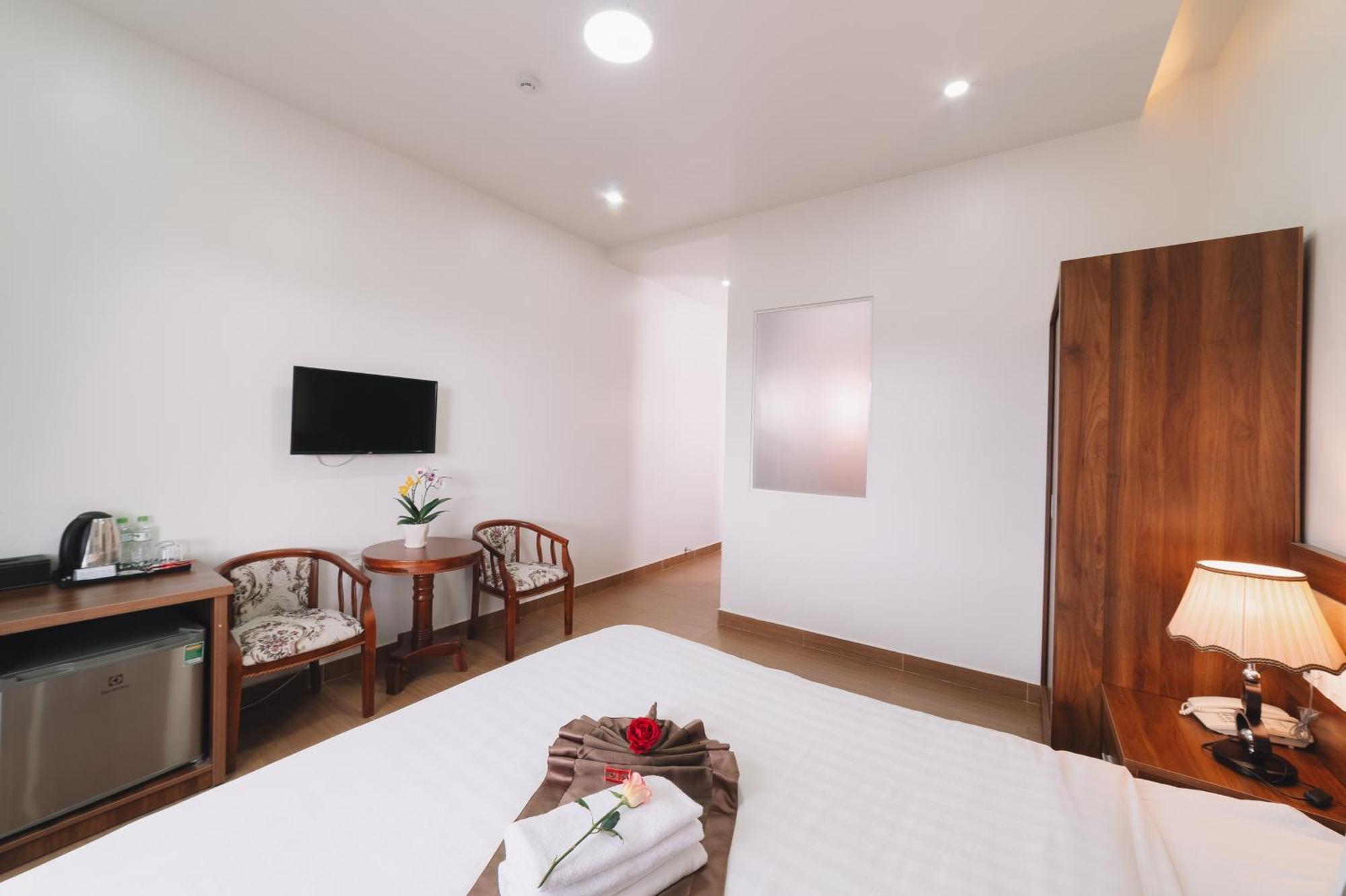 Anh Duc Hotel Da Lat City Екстер'єр фото