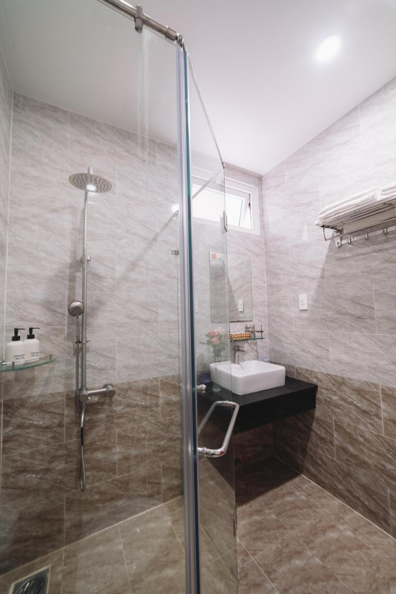 Anh Duc Hotel Da Lat City Екстер'єр фото