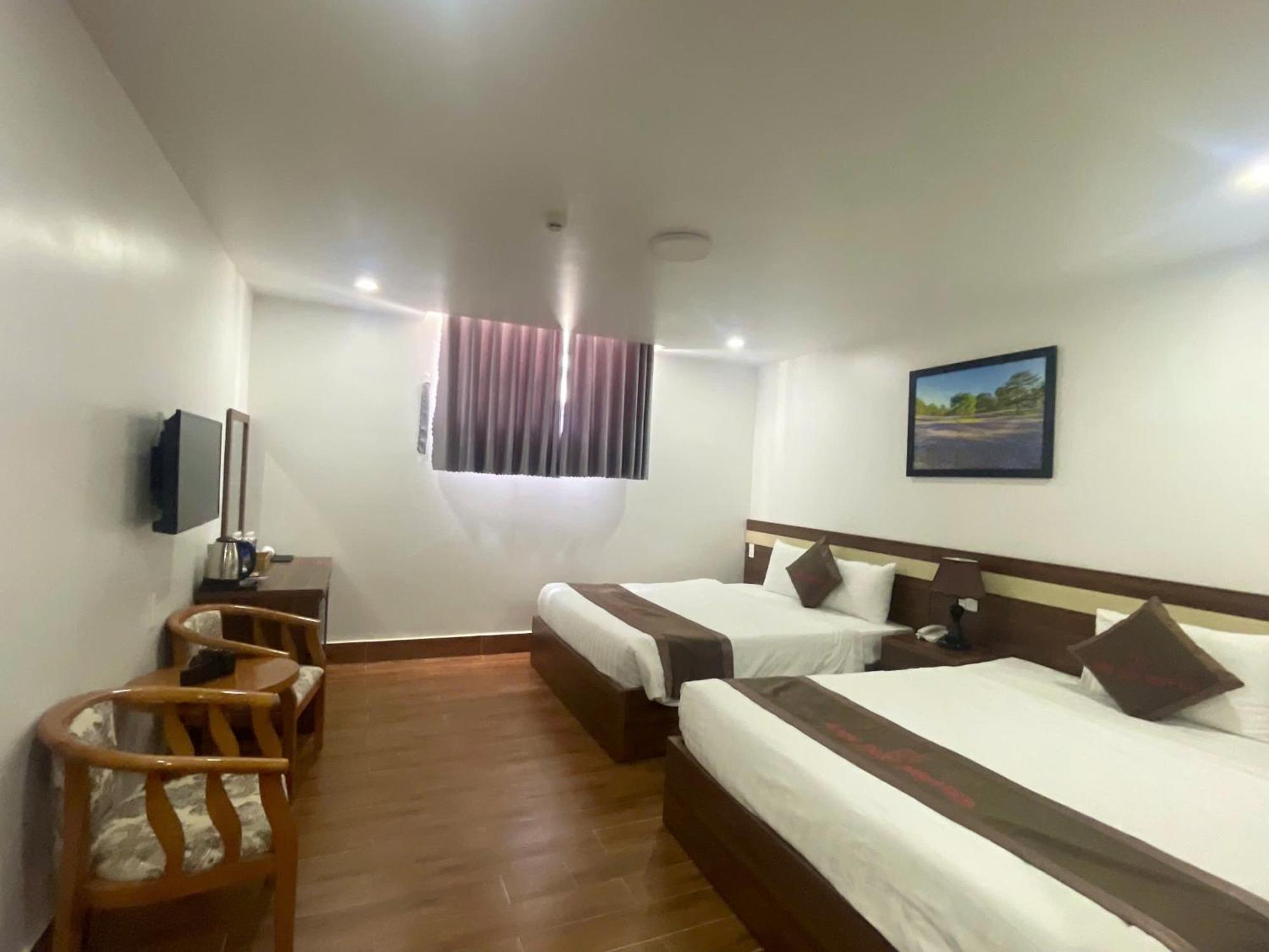 Anh Duc Hotel Da Lat City Екстер'єр фото